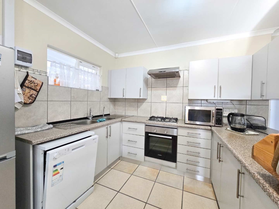 4 Bedroom Property for Sale in Stilbaai Wes Western Cape